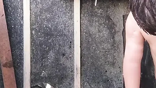 Kamera-Dusche mit heißer stiefschweste - dampfiger voyeur-spaß