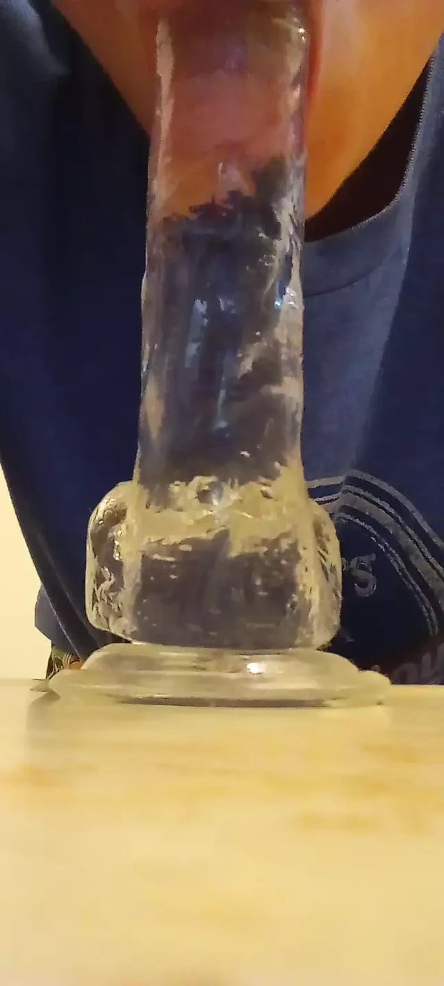 Can I suck your dick daddy??