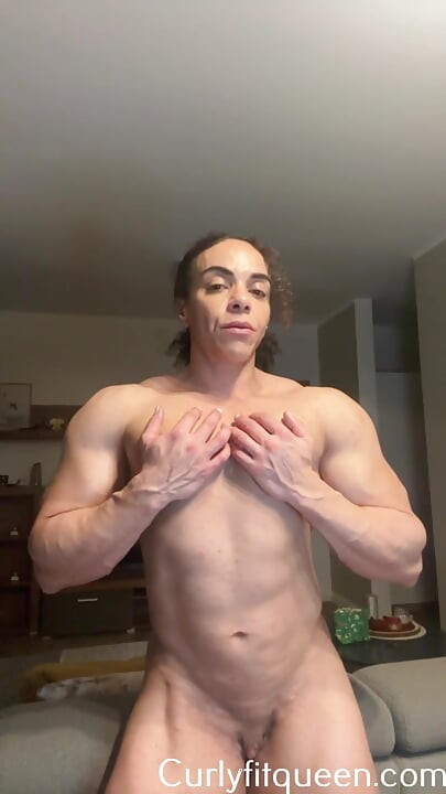 กล้ามตูดแน่นสั่นด้วยการดิ้นรนไร้เหตุผล