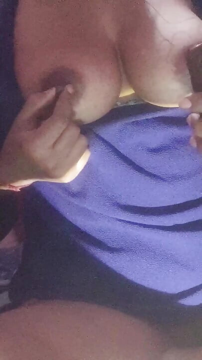 Teman wanita seksi saya dalam panggilan video