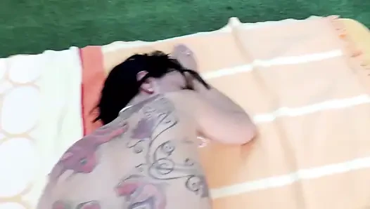 Iblis bonny mencari orgasme yang sempurna