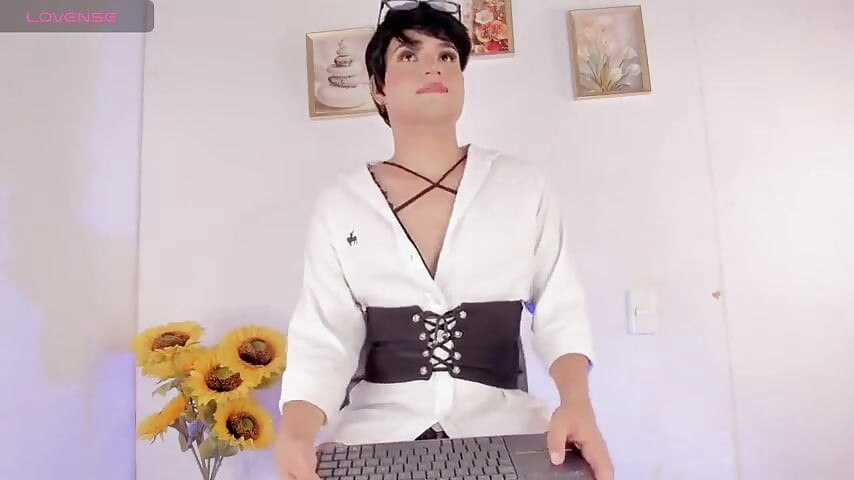 Cute Femboy Ken Masturbates and Bounces Fat Ass on Hard Cock Alone at Home