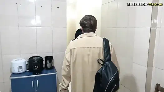 Ich habe meinem Schüler Rubi Torres Privatunterricht gegeben und endete mit einem Happy End – der ungezogene Schüler hatte einen riesigen Hintern