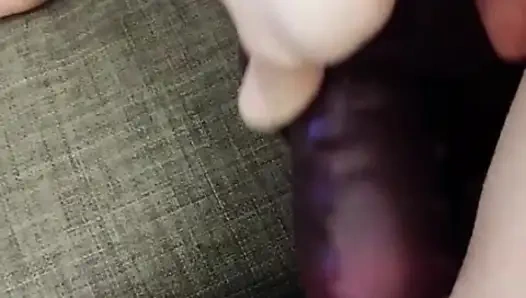 Muncrat banyak di dildo iblis