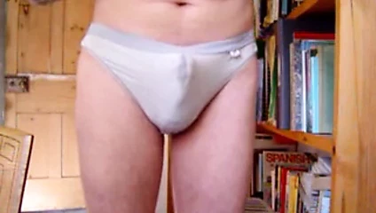coming in blue knickers