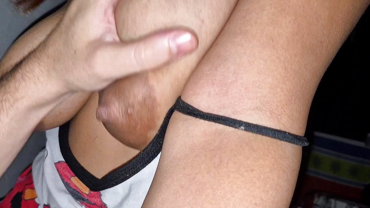 Jag kom precis till Usa och satte kvinnan i tjänst i min säng och det här hände ...