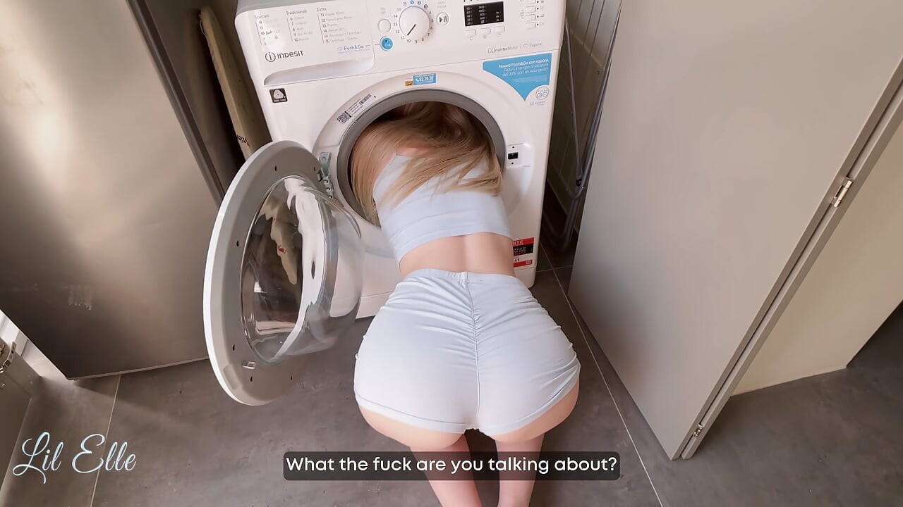 Ella grito SACAME... Saque mi POLLA y luego bombee DOS CARGAS COMPLETAS en el CONO de la MADRE de mi mejor amiga