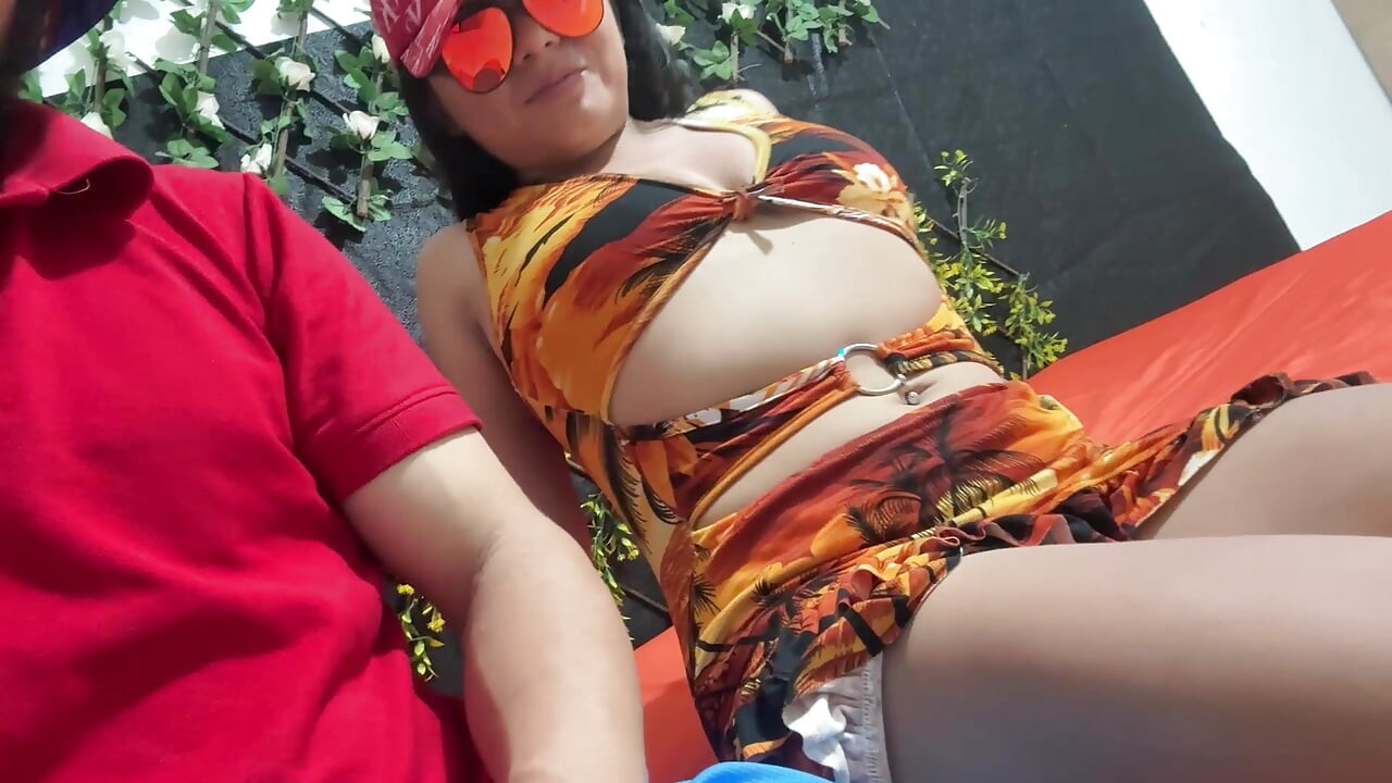 Park Stranger Seduction: Stunning Latina MILF Takes Him Home for a Wild Encounter