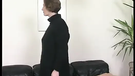 Kıllı sürtük oyuncu seçmelerinde amını muzla dolduruyor