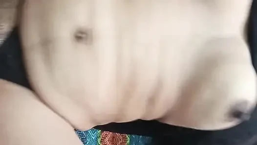 Schöne indische asiatische ehefrau nach dem blowjob gefickt