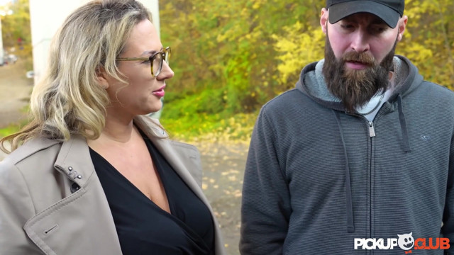 PICKUP CLUB - Chubby MILF Kathy Deep Sex Adventure