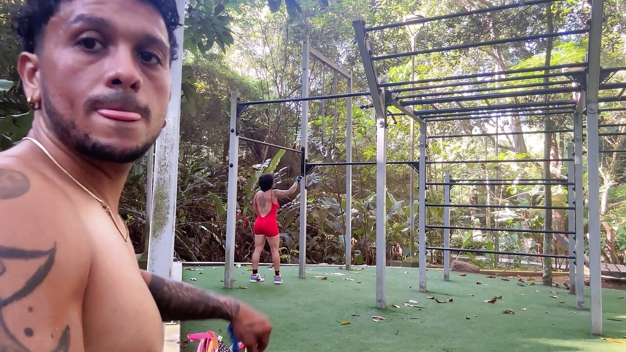 Full-body training with a predominance of pulldowns