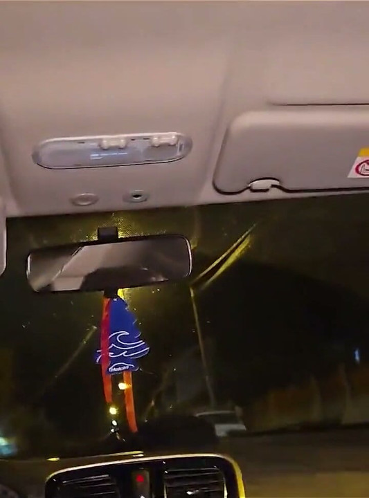 Arkadaşımın arabasında edepsiz morbid kızlarda çifte sakso