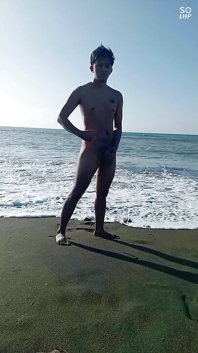 Hot Asia Teen Boy Cumsot on the Beach