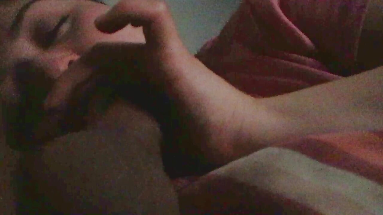 Isabel swallows a big cock from a stranger