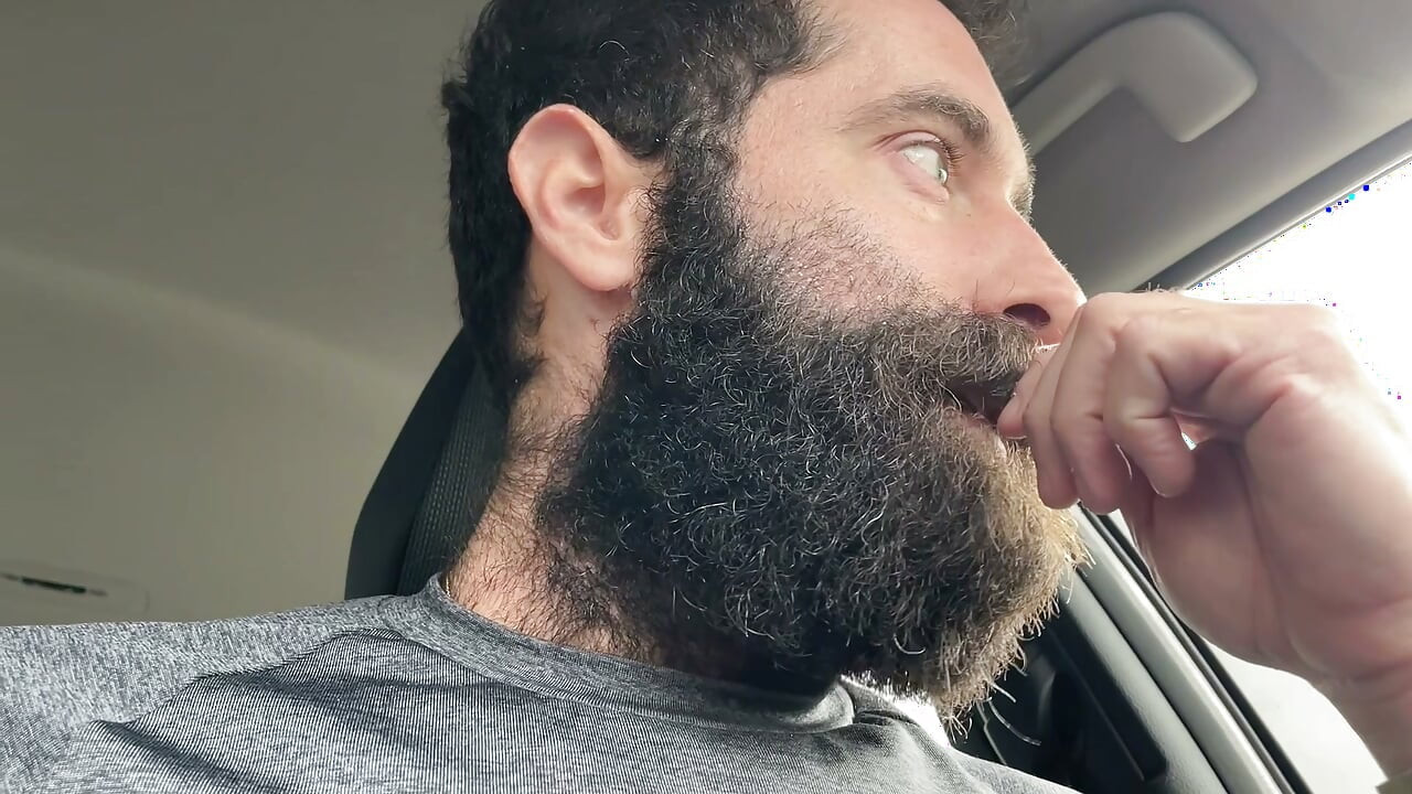 Guy Woof Jerks Off in His Car Full Video on JFF