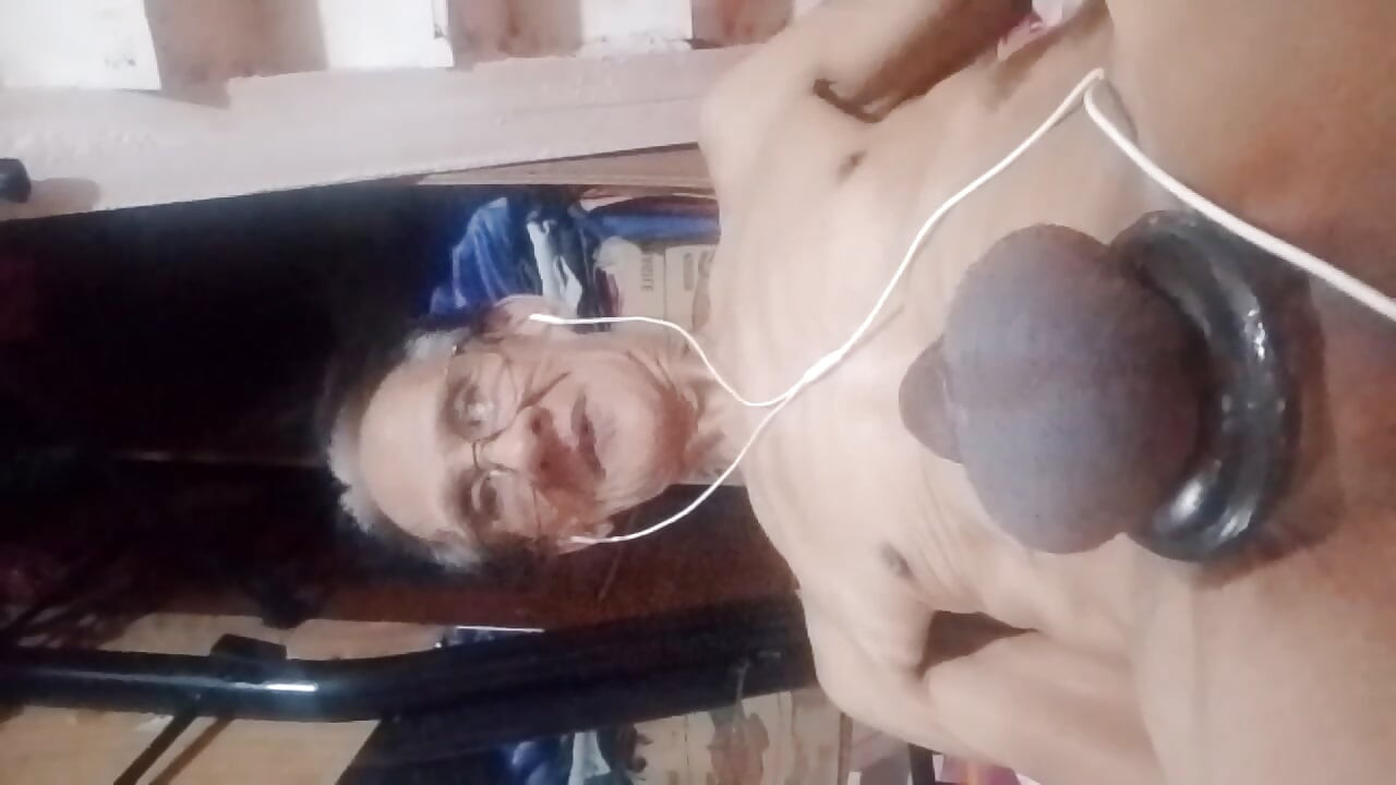 Self pleasured while watching assy and I video sex call