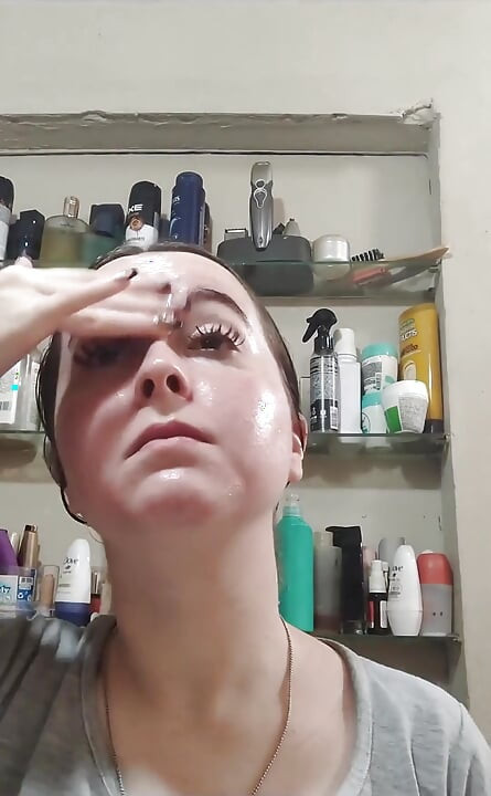 Wykonuję swoją pielęgnację skóry