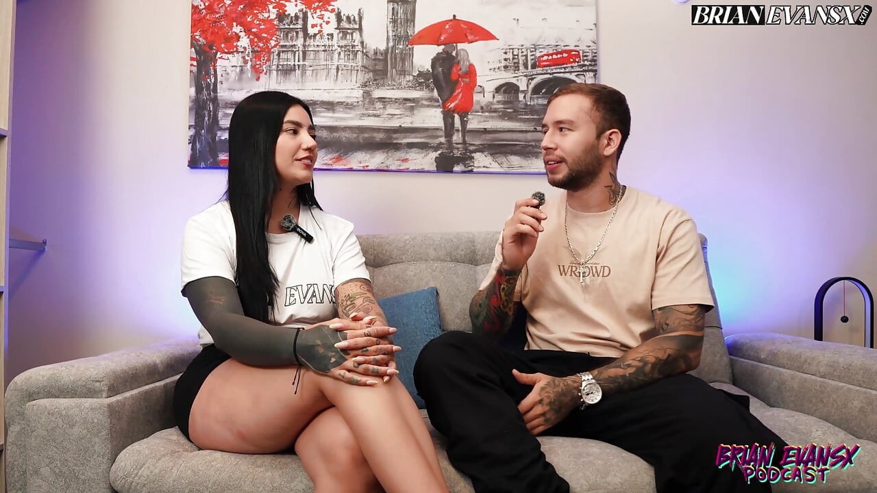 Colombian MILF La Rola hot interview ends fucking Brian Evansx - Big Ass