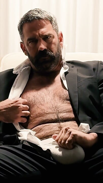 Suit - the Un Bear