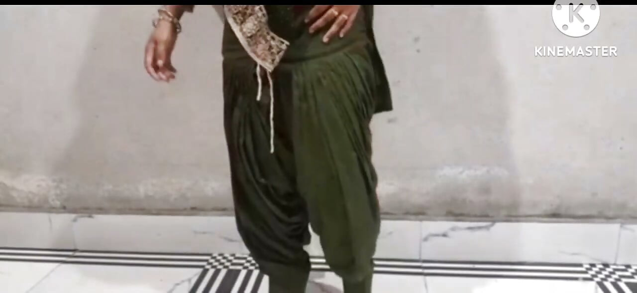 First time fucked a muslim bhabhi in hotel