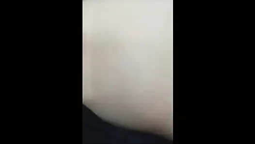 Cewek sange ini lagi asik mainin memeknya sampai muncrat berujung dengan seks liar