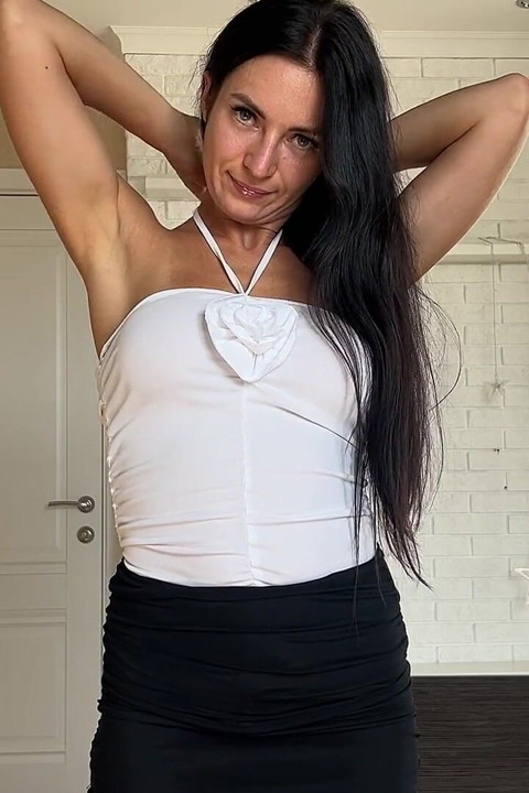 Üstleri deneyen esneme testi, göbek ve koltuk altı azdırma