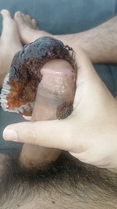 A Delicious Straw with a Chocolate Mofin.