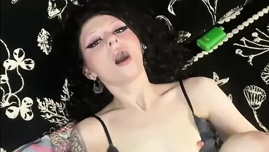 Jungfrau Goth angestellte fickt sie (ihr chef) für eine stellenförderung