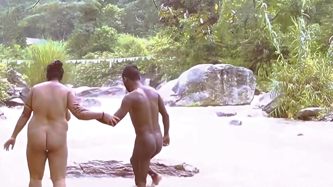 Boyfriend and girlfriend romantic chodai in lake of waterfall