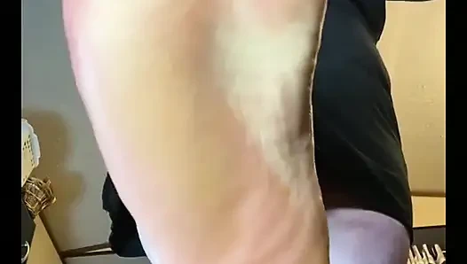 Ayak fetişi cezası: Dediğimi yapacaksın