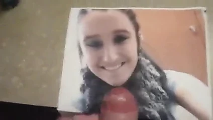 sarahj 69'a saygı duruşu