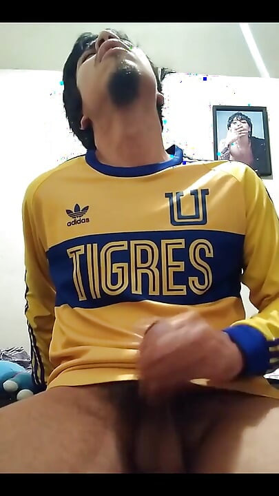 Come on Tigres, I'm coming back rich.