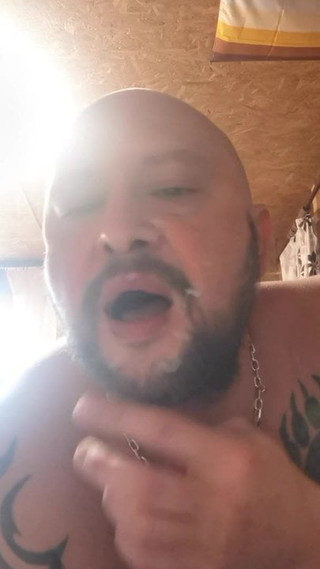 Russian bald bear cums on his face