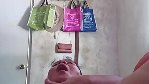 urgent orgasm needed ...