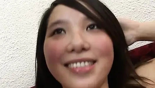 Стриптиз-интервью Ли-Чи