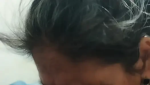 Abuela nudista y mamadora