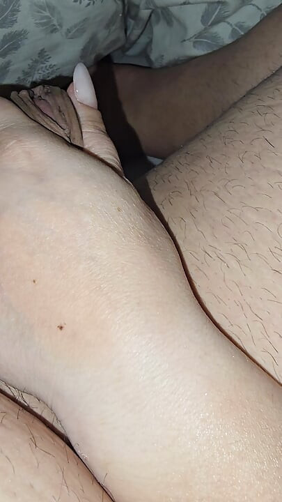 Step Mom expert Jerk a big cock and Handjob Step Son in front of grandfather