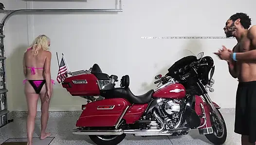 Marvelle dientot habis-habisan di harley