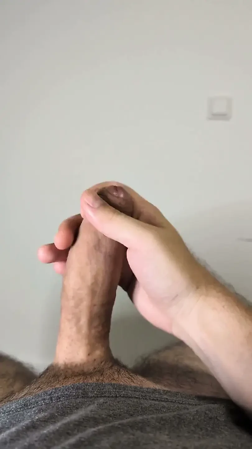 Simple POV Uncut Handjob with Thick Creamy Finish