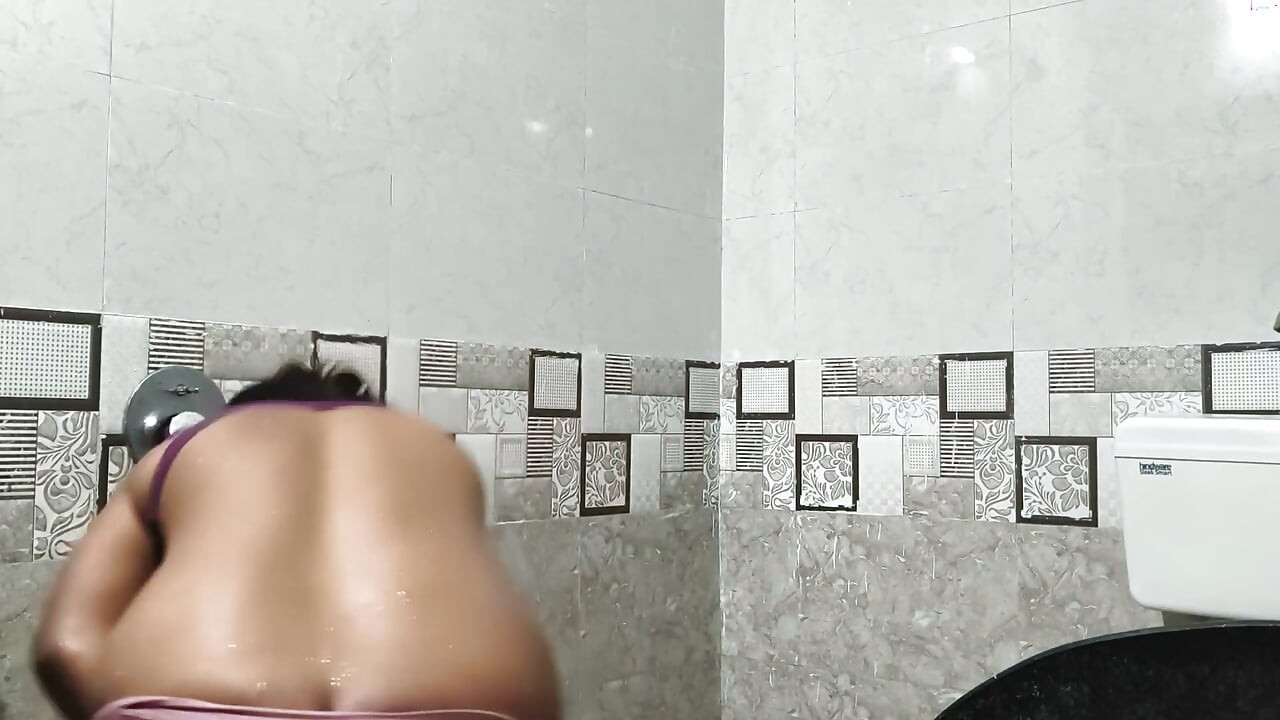 Video hardcore de dimineață cu femeia de serviciu din satul Desi, femeie indiană drăguță din sat