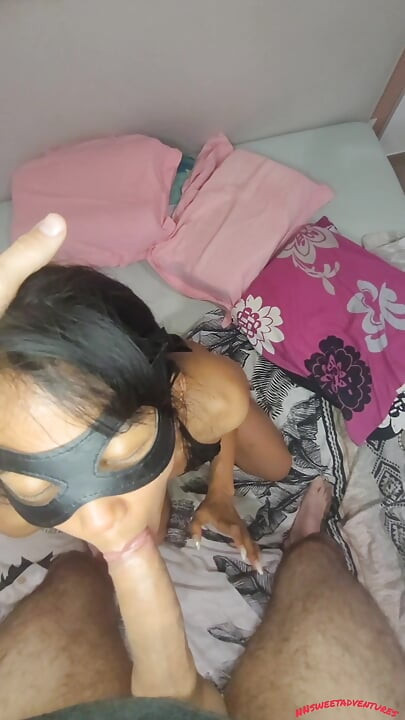 She tries anal perls and got an orgasm
