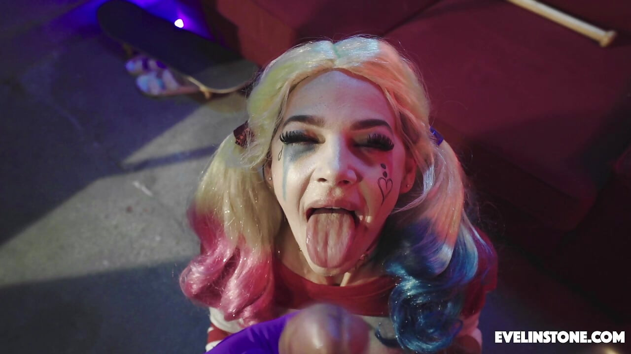 Harley Quinn cosplay gesichtsfick Niederlage