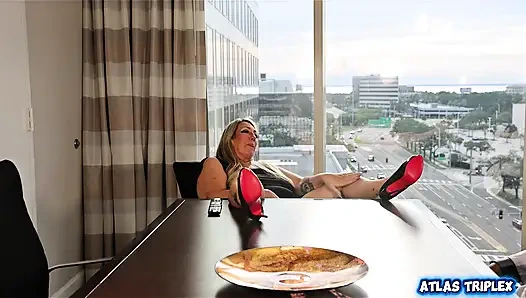 Suster nakal ini didobel penetasi sama dokter mesum