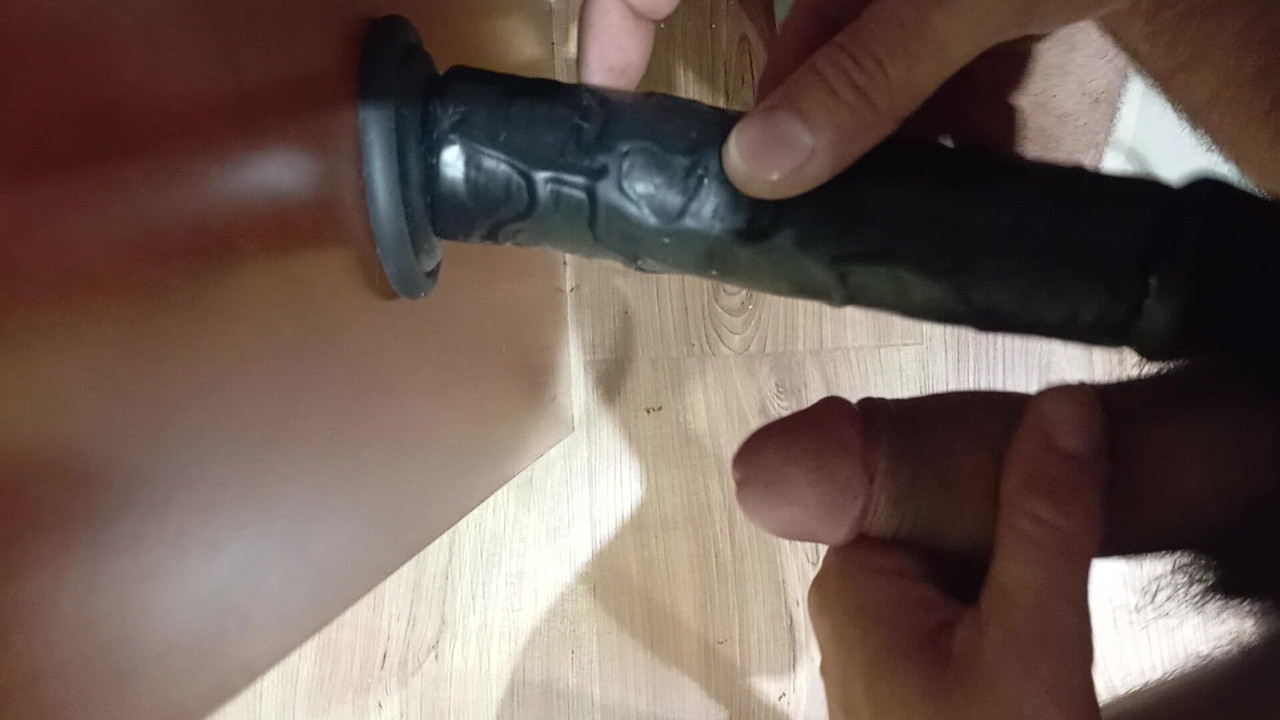 Haciéndomelo bien duro