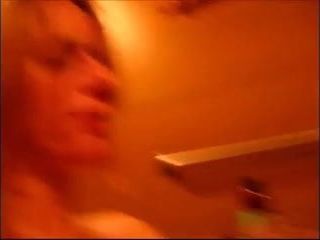 Секс с Jenny в горячей ванне