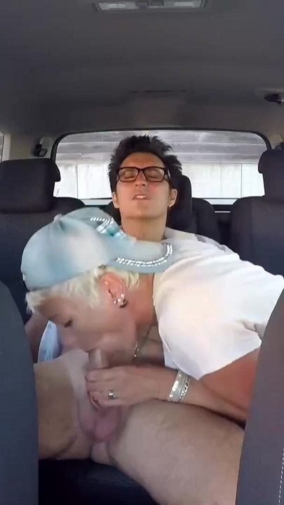 Legendärer moment von "MILF auf FICKTOUR"
