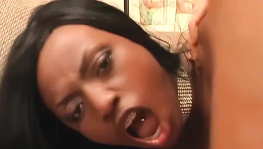 Африканец бросает вызов европейцам