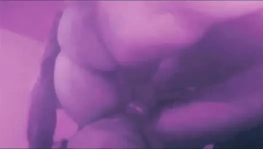 Karnaval adalah waktu untuk berdosa, untuk memuaskan diri dalam gua kesenanganmu dan membasahagiakan tanah dengan jiwamu.