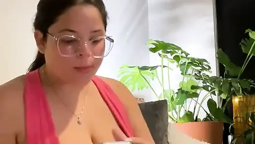 Live Stream with Dani Valentina